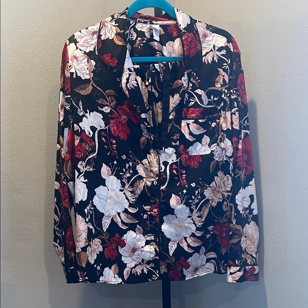 Stars Above Floral Pajama Top and bottoms. Black, Red, White, Brown
